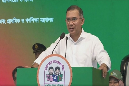 খেলাধুলার পাশাপাশি লেখাপড়াতেও এগিয়ে যেতে হবে: প্রধানমন্ত্রী